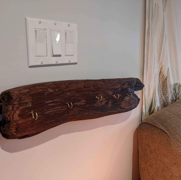 Hand Crafted Other - 🌲 Driftwood Wall Hanger